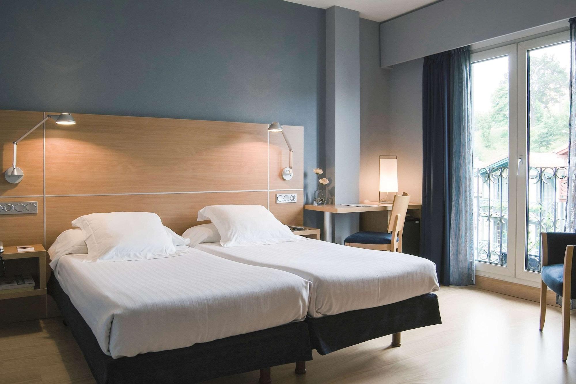 Hotel Jauregui Хондаррибиа Экстерьер фото