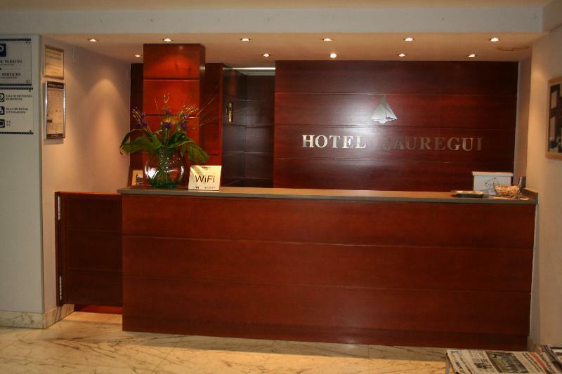 Hotel Jauregui Хондаррибиа Экстерьер фото