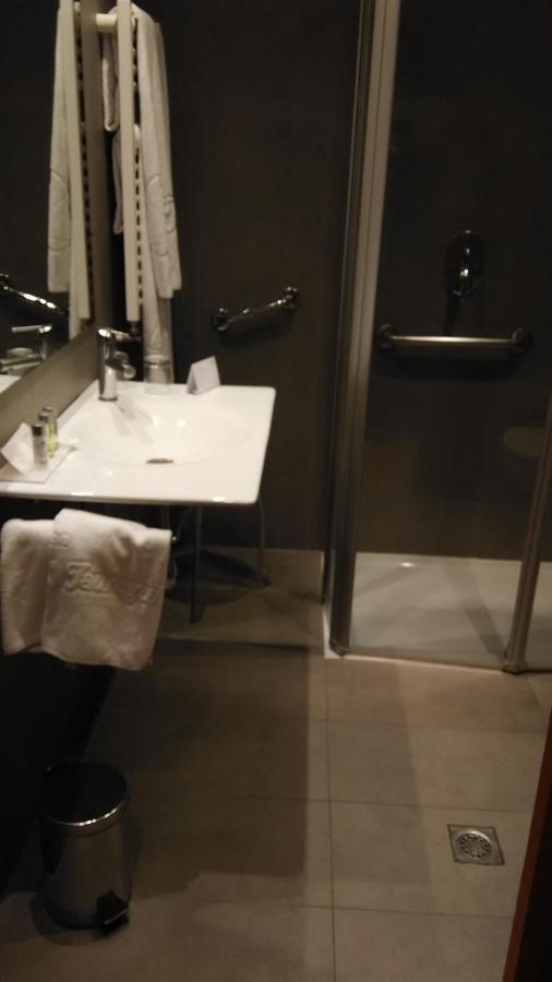 Hotel Jauregui Хондаррибиа Экстерьер фото